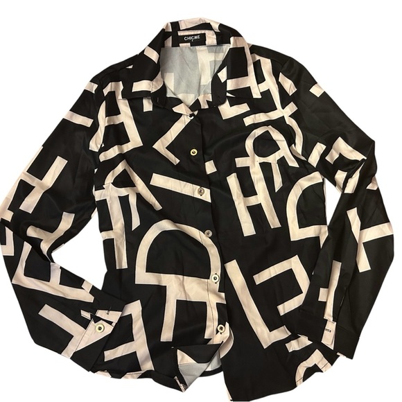 Chic Black and White Patterned button down blouse - Picture 1 of 4